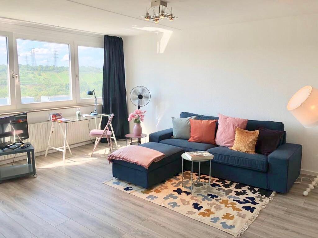 Grosses Appartement Mit Aussichtsbalkon Ludwigsburg Exteriér fotografie